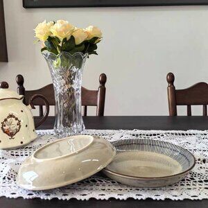 2-Piece Ceramic Plate Set